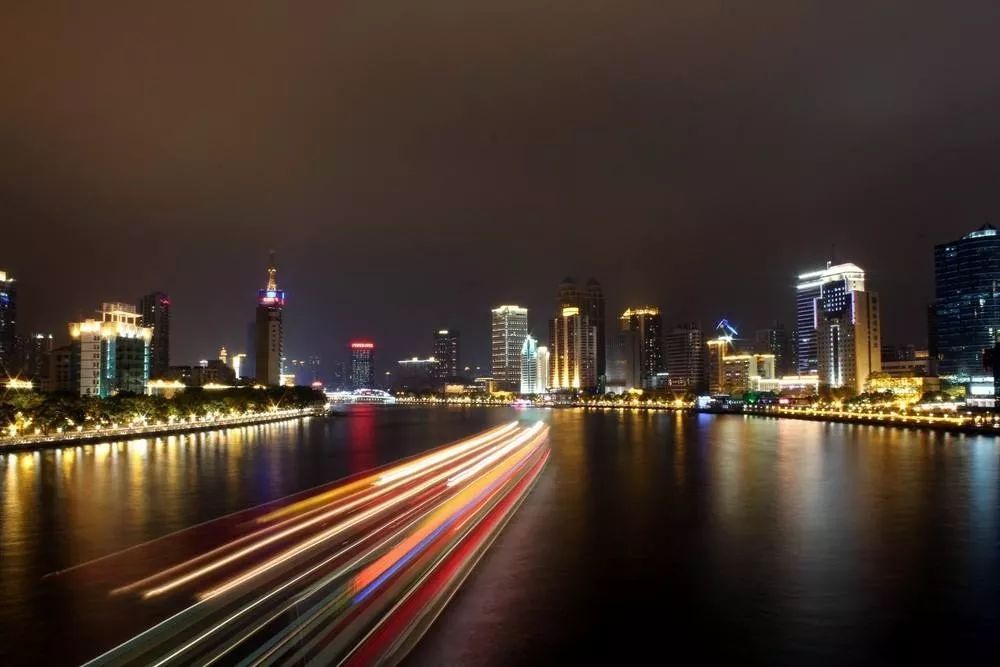 廣州珠江夜游幾點(diǎn)_廣州珠江夜游晚上幾點(diǎn)下班_晚上去廣州珠江夜游攻略