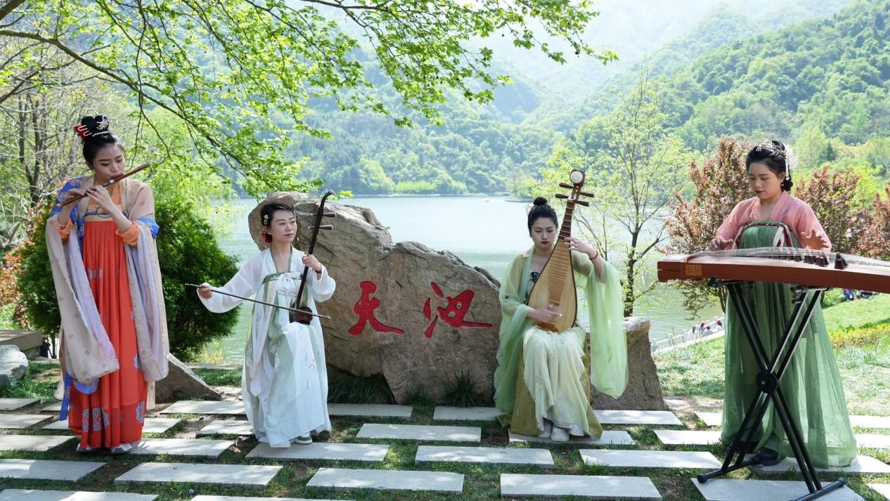 西安翠華山一日游攻略_西安翠華山景區門票_西安翠華山旅游攻略一日游