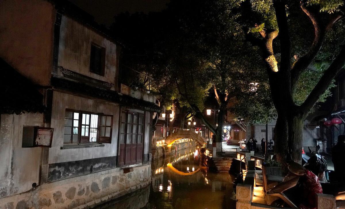 描述甪直古鎮(zhèn)的優(yōu)美句子_甪直古鎮(zhèn)的甪端_甪直古鎮(zhèn)游玩攻略