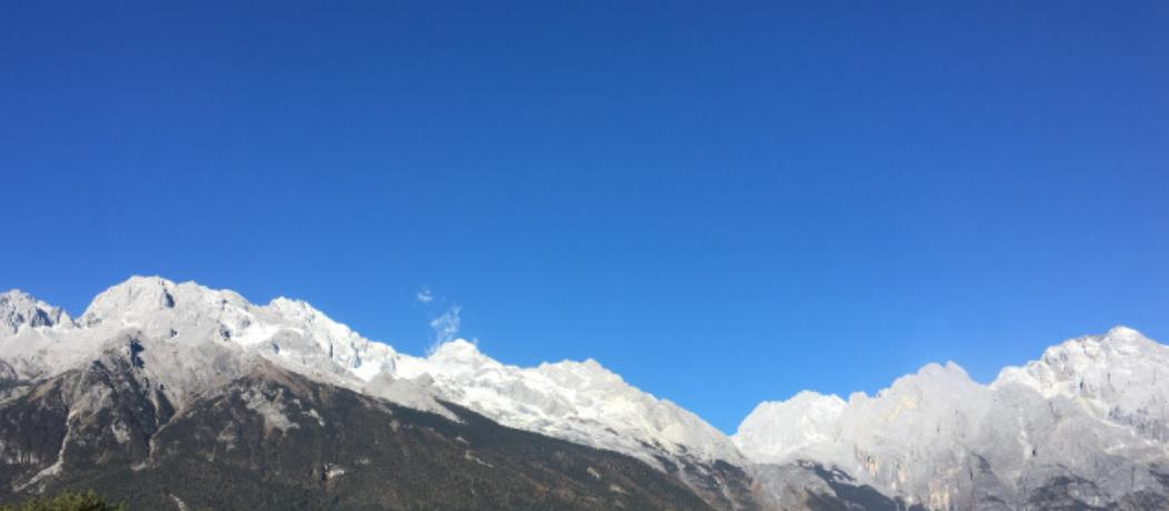 玉龍雪山里面的藍月谷收費嗎_玉龍雪山腳下的藍月谷_玉龍雪山藍月谷游玩攻略