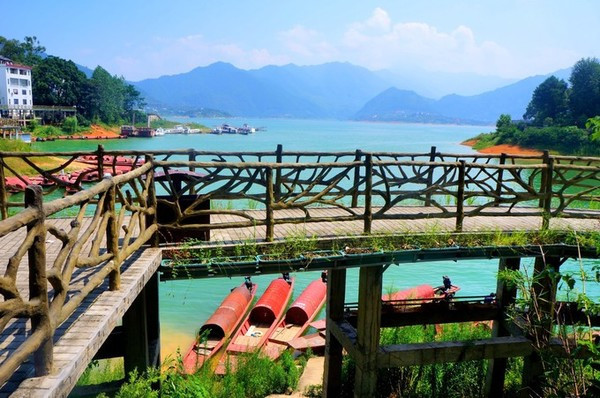 黃草鎮景點攻略_去黃草鎮哪里住宿好_東江湖黃草鎮旅游攻略