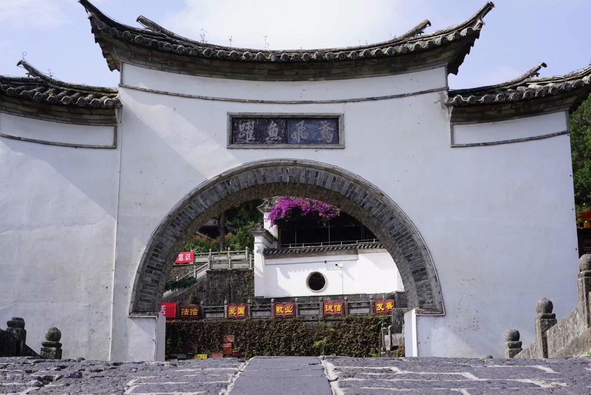 滇西旅游攻略七天_云南滇西旅游攻略_云南滇西旅游線路