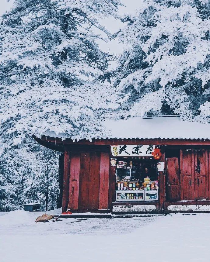 峨眉山到成都路上有什么好玩的_成都峨眉山自駕_成都到峨眉山旅游攻略